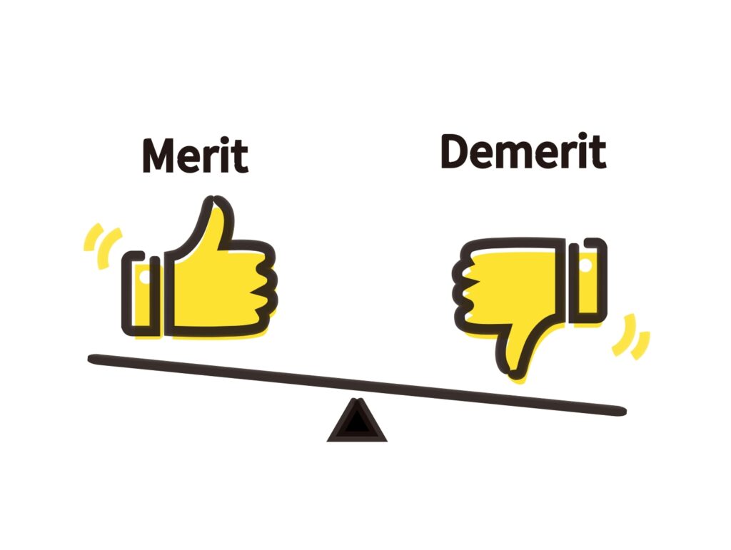 メリットとデメリットの天秤イメージ